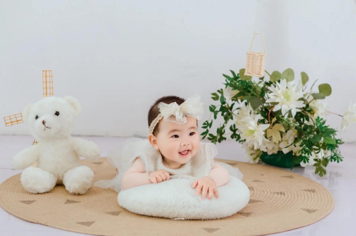 代怀生子好找吗宝宝多大睡枕头